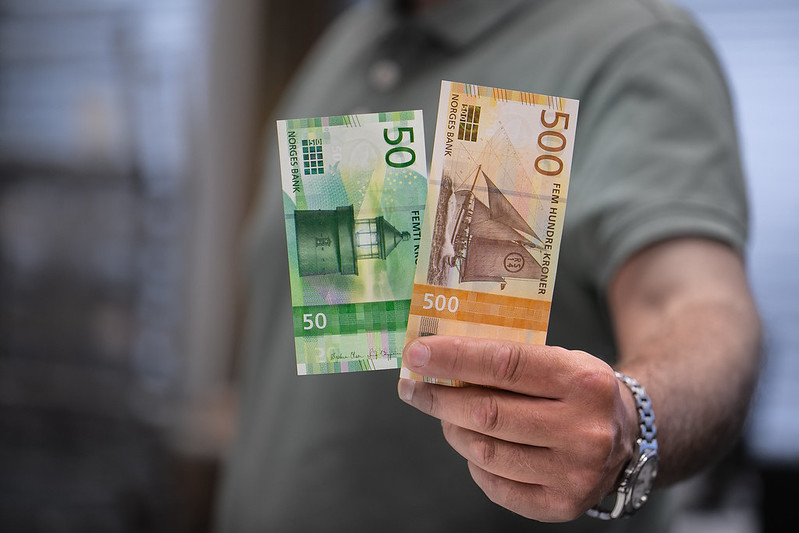 Pożyczka osobista w Norwegii | Jak pożyczyć pieniądze bliskiej osobie? | localmarket.no