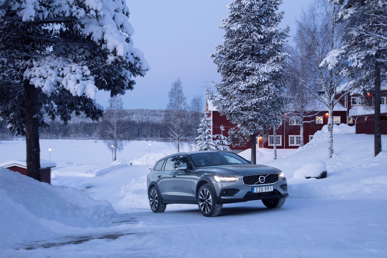 Volvo ograniczy maksymalną prędkość w swoich samochodach do 180 km/h | localmarket.no