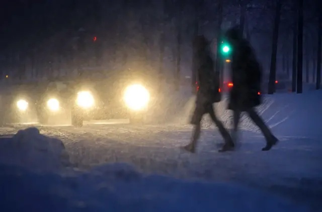 Chaos śnieżny w Szwecji – sytuacja „ekstremalna” | localmarket.no