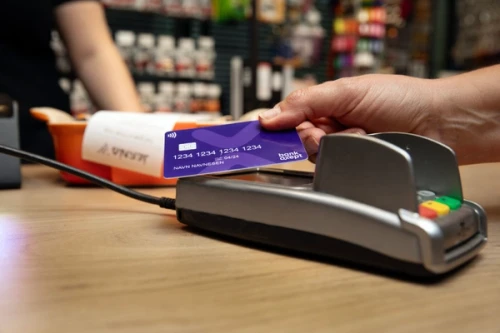 Wpłata i wypłata gotówki w norweskim sklepie | localmarket.no